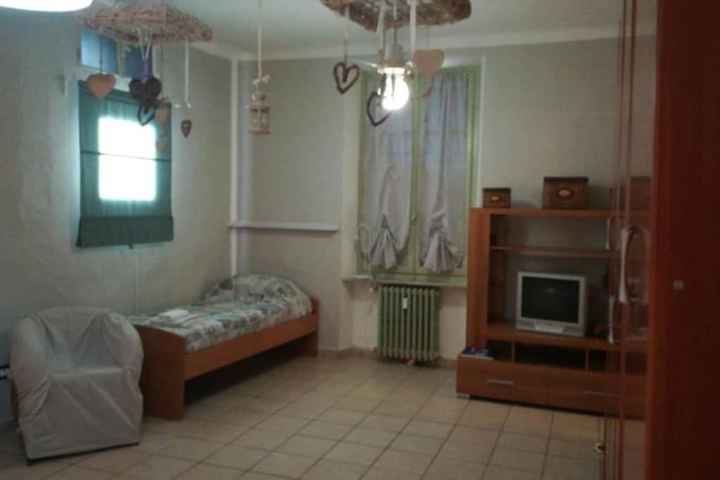 T Rooms - Appartamento Dafne Казале Монферато Екстериор снимка